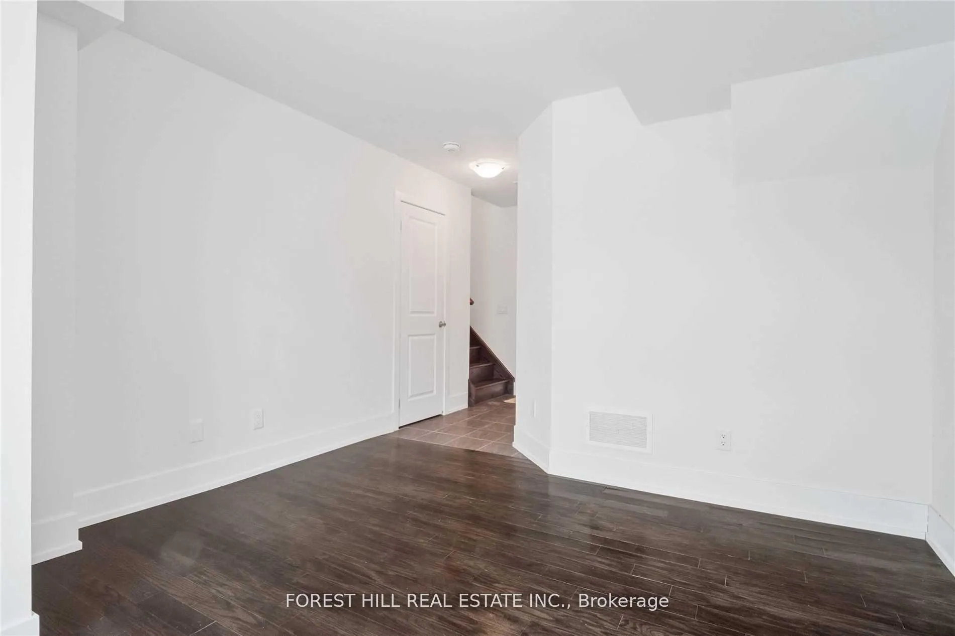 Photo 7 of 9144 Bathurst Street, Vaughan, Patterson — HOMEH