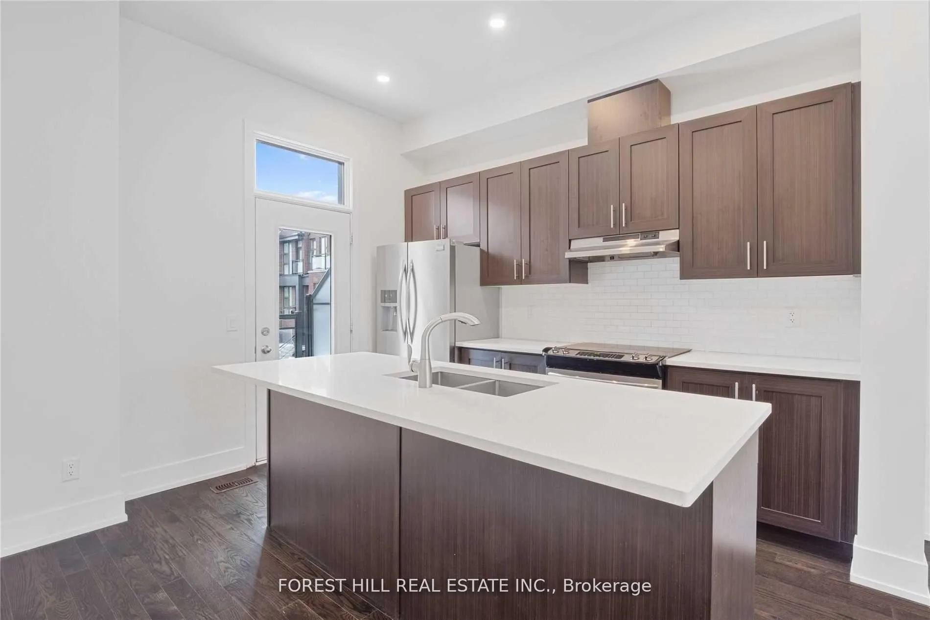 Photo 14 of 9144 Bathurst Street, Vaughan, Patterson — HOMEH