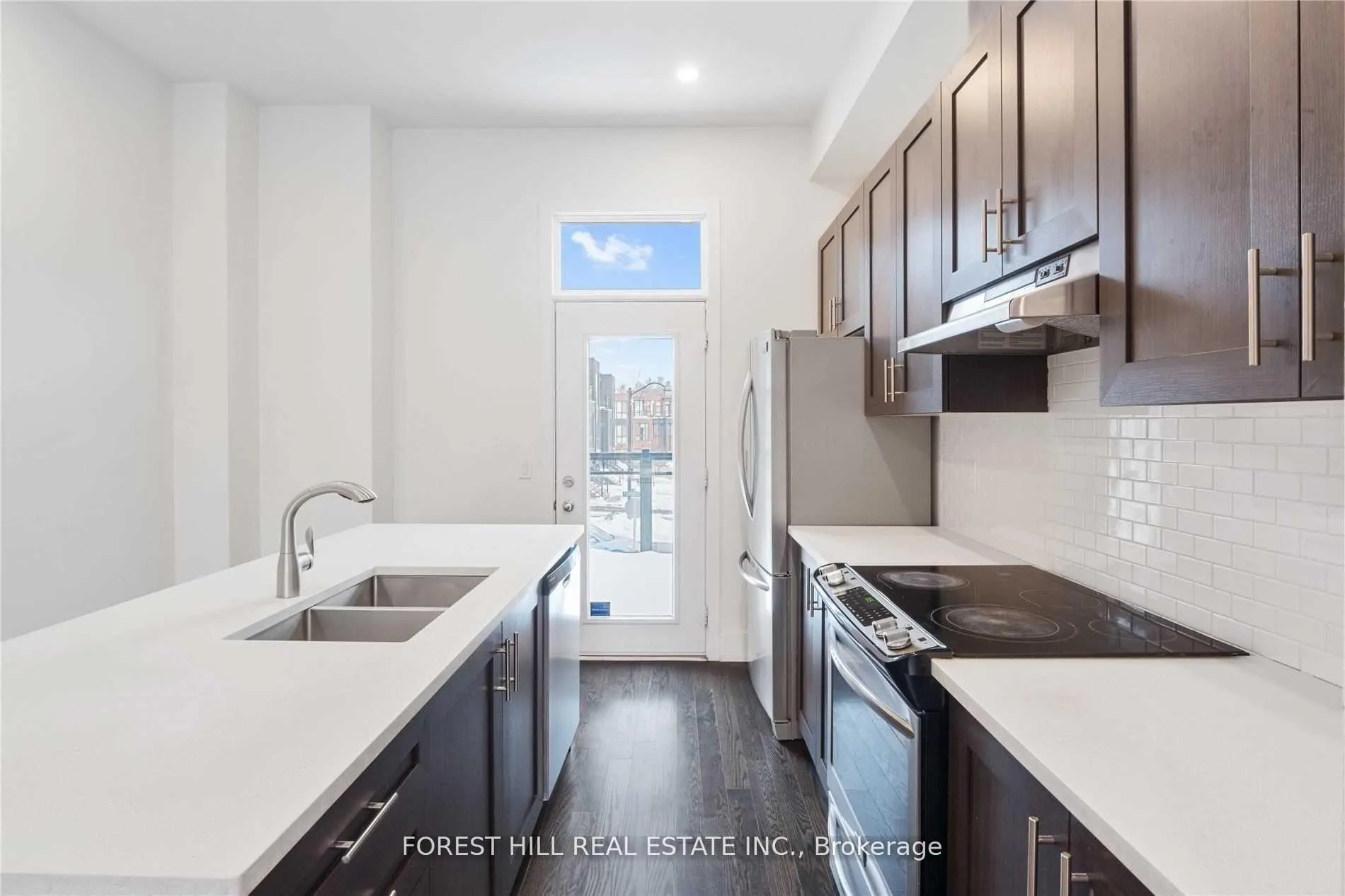 Photo 17 of 9144 Bathurst Street, Vaughan, Patterson — HOMEH