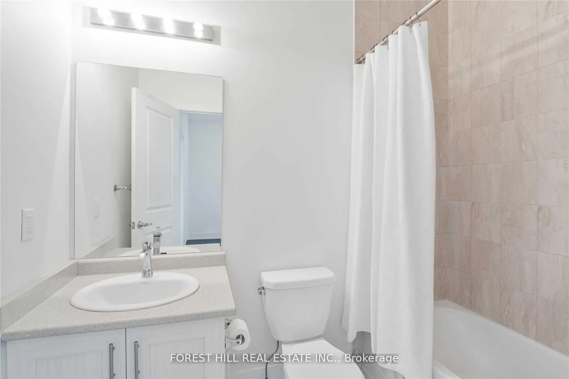 Photo 26 of 9144 Bathurst Street, Vaughan, Patterson — HOMEH