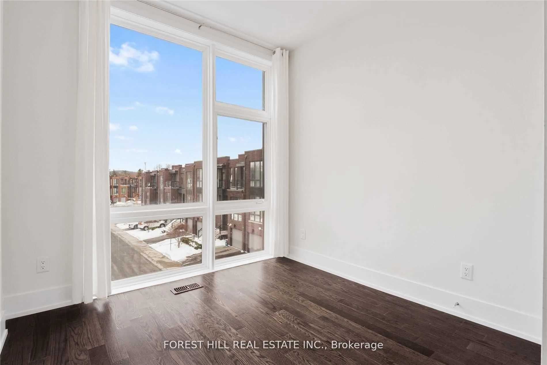 Photo 27 of 9144 Bathurst Street, Vaughan, Patterson — HOMEH