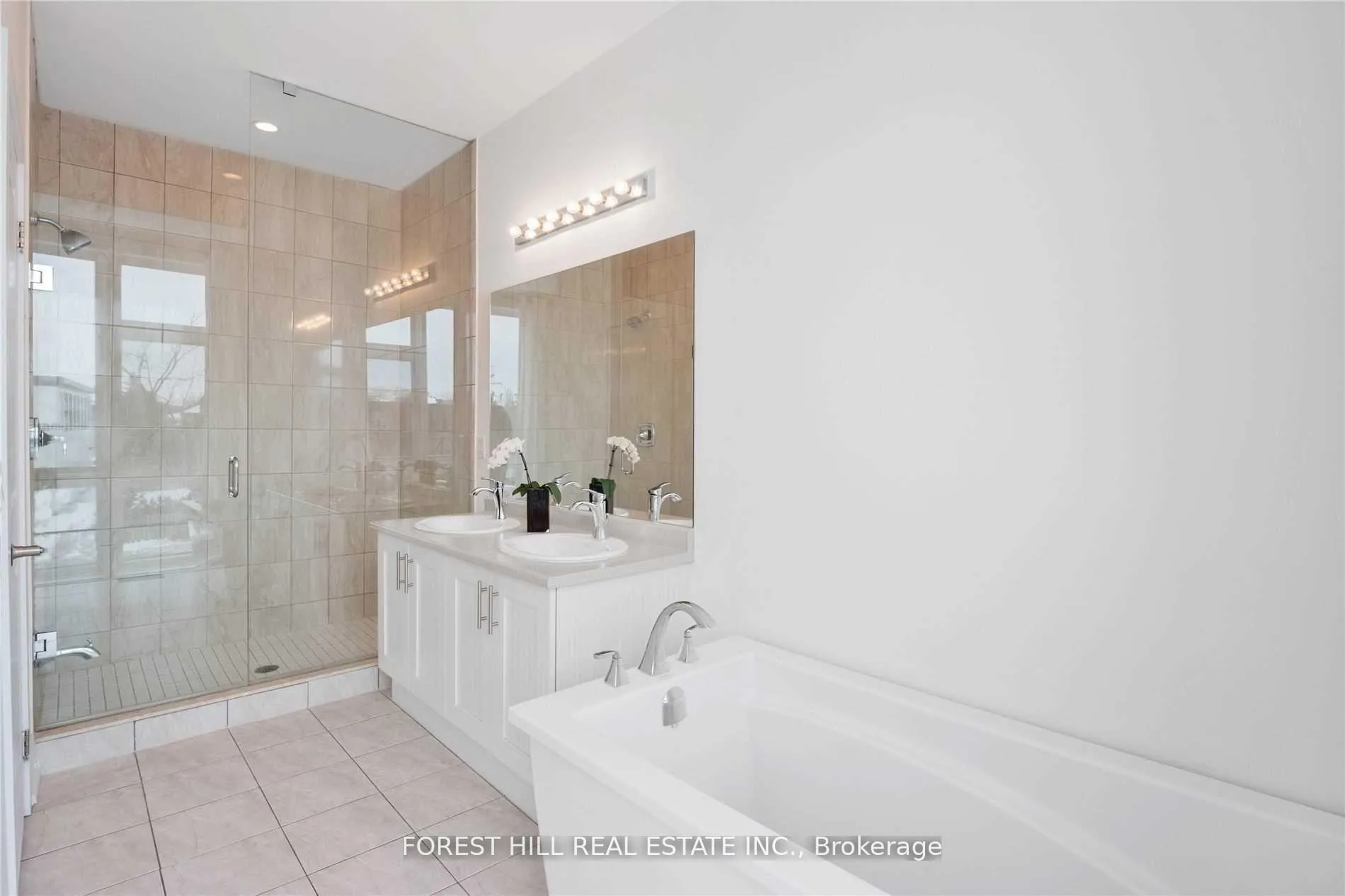 Photo 33 of 9144 Bathurst Street, Vaughan, Patterson — HOMEH