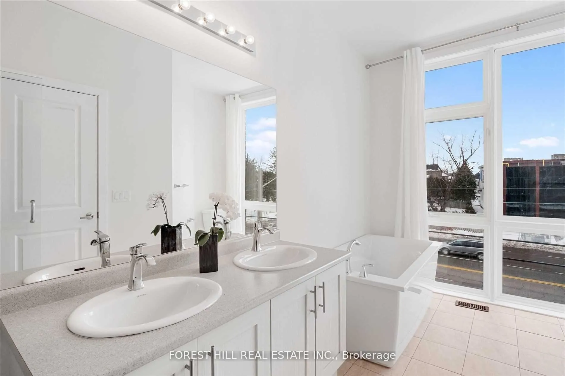 Photo 34 of 9144 Bathurst Street, Vaughan, Patterson — HOMEH