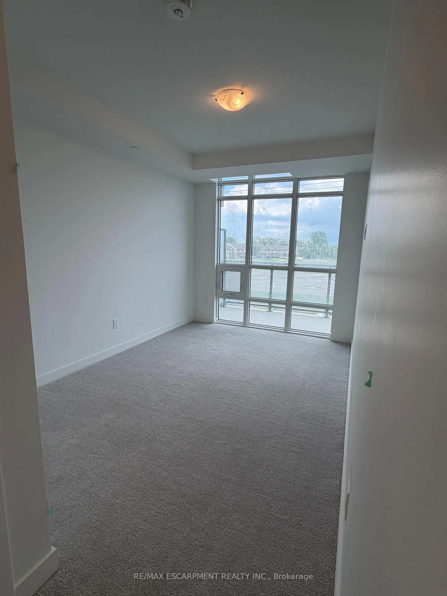 Photo 3 of Unit 317, 461 Green Road, Hamilton, Lakeshore — HOMEH