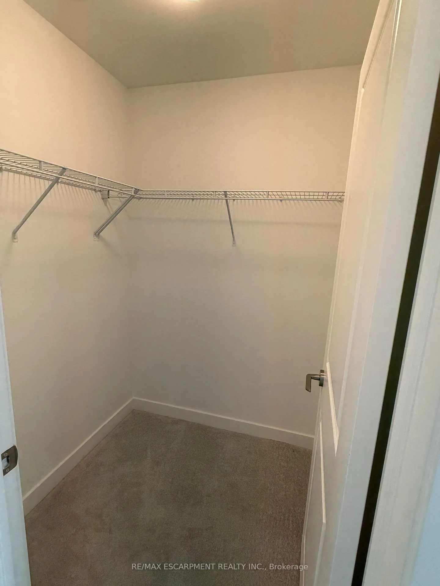 Photo 4 of Unit 317, 461 Green Road, Hamilton, Lakeshore — HOMEH