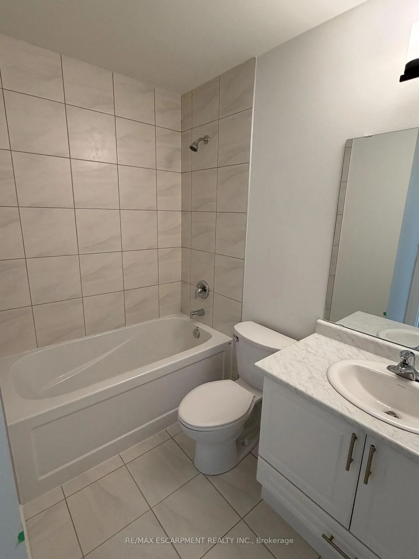 Photo 6 of Unit 317, 461 Green Road, Hamilton, Lakeshore — HOMEH