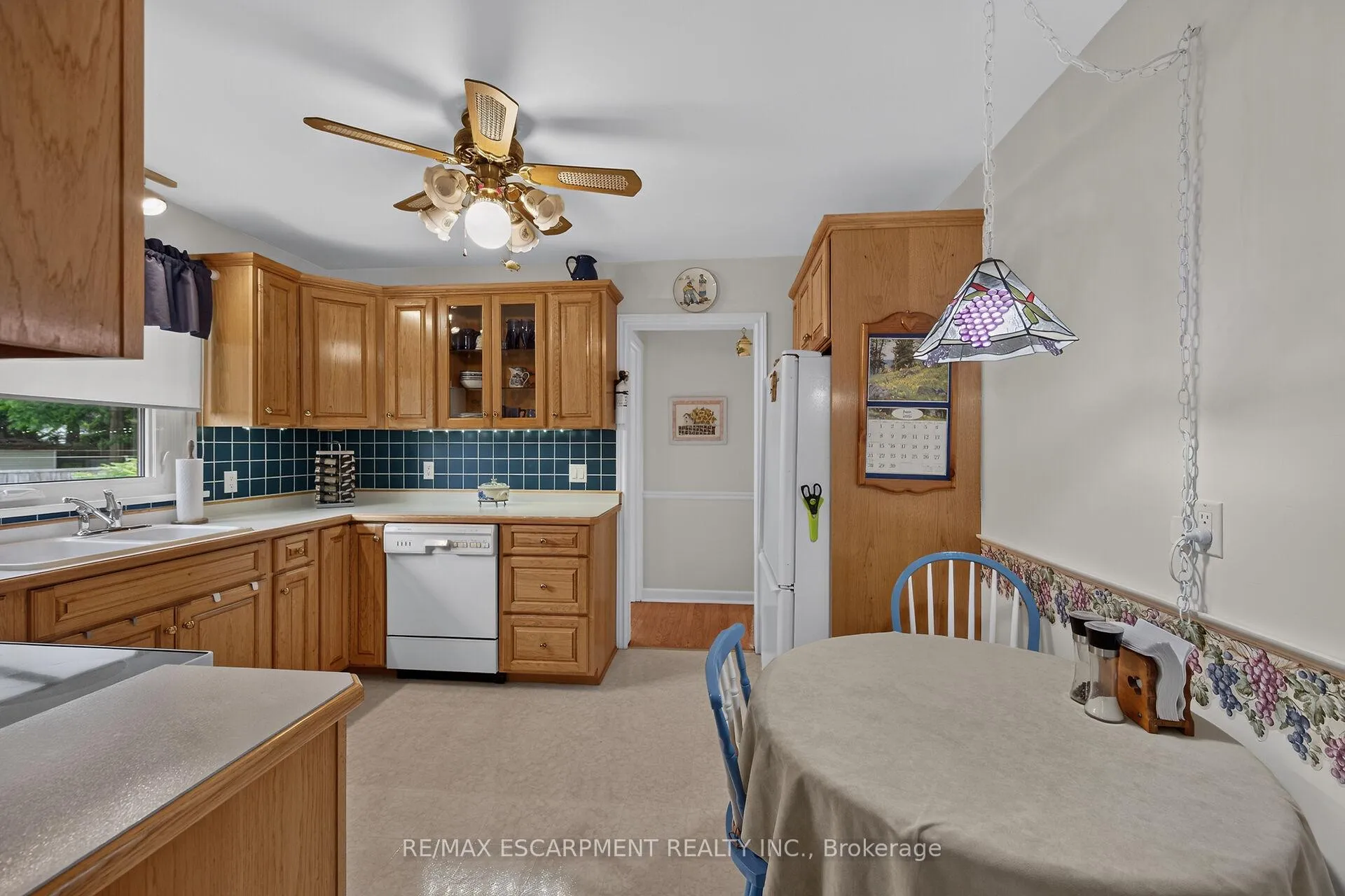 Photo 16 of 511 Fiddlers Green Road, Hamilton, Ancaster — HOMEH