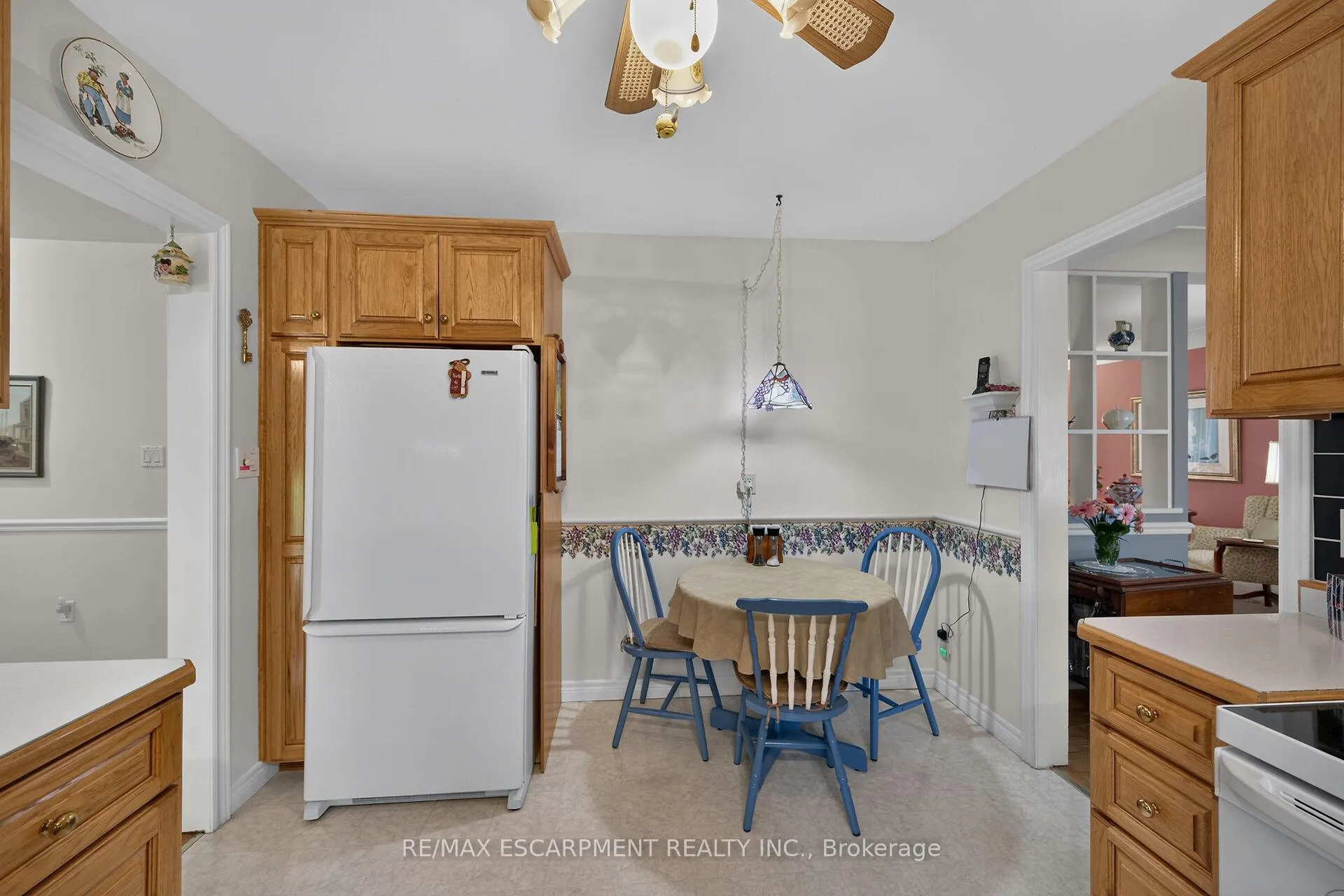 Photo 19 of 511 Fiddlers Green Road, Hamilton, Ancaster — HOMEH