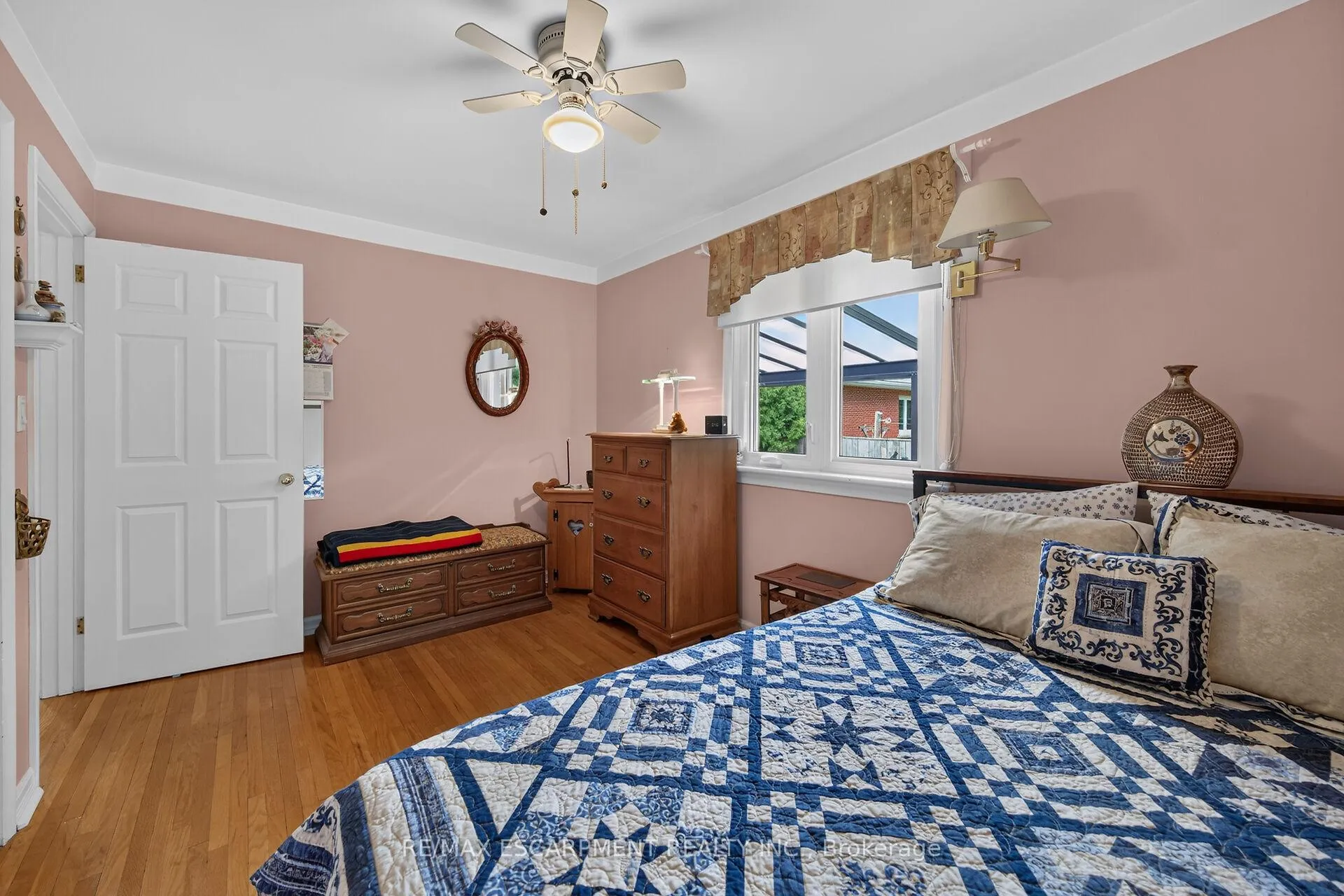 Photo 27 of 511 Fiddlers Green Road, Hamilton, Ancaster — HOMEH