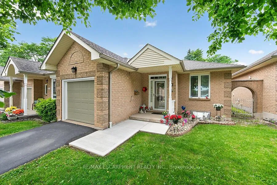 Photo 1 of 50 Critzia Drive, Hamilton, Twenty Place — HOMEH