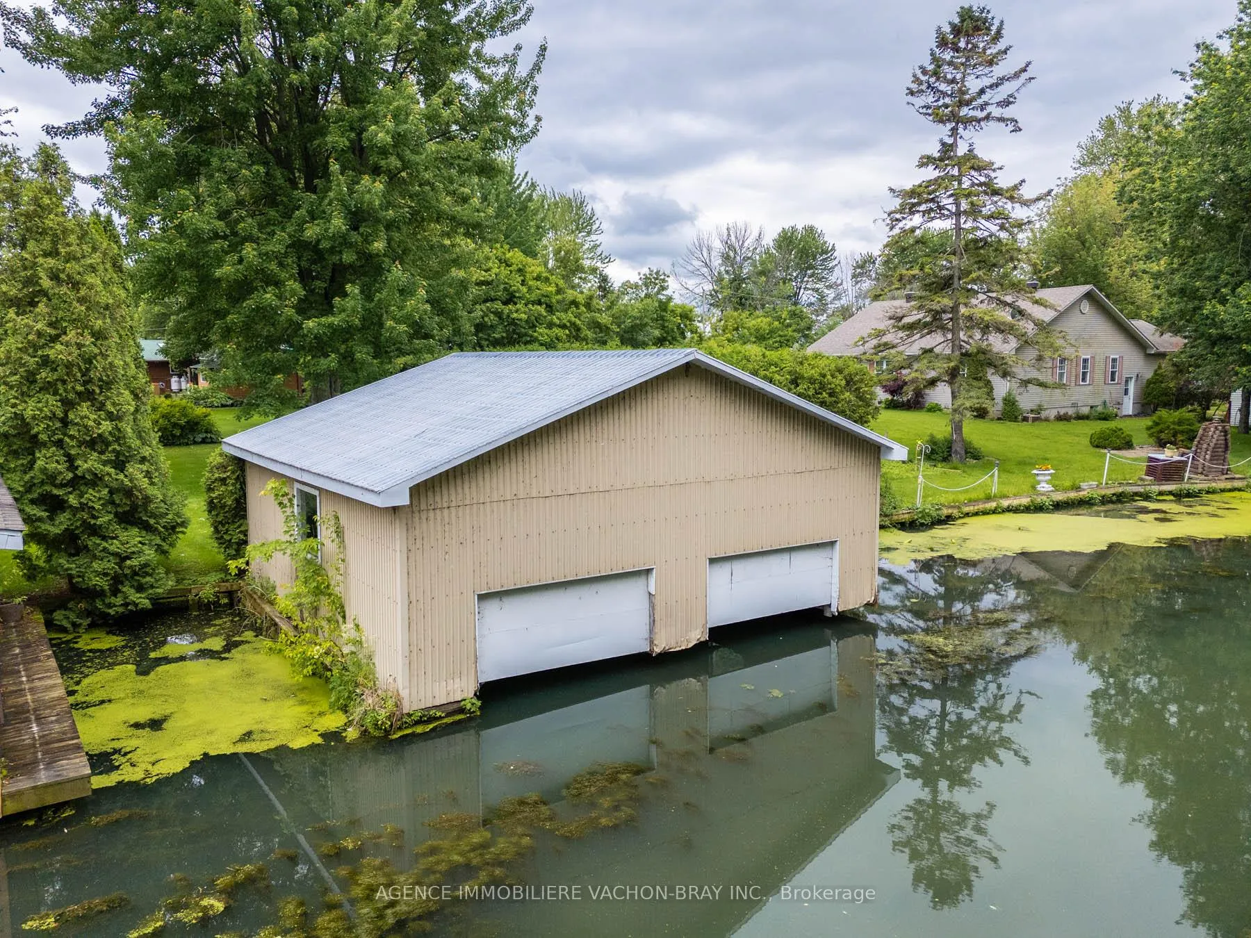 Photo 2 of 21050 Juniper Avenue, South Glengarry, South Glengarry (Lancaster) Twp — HOMEH