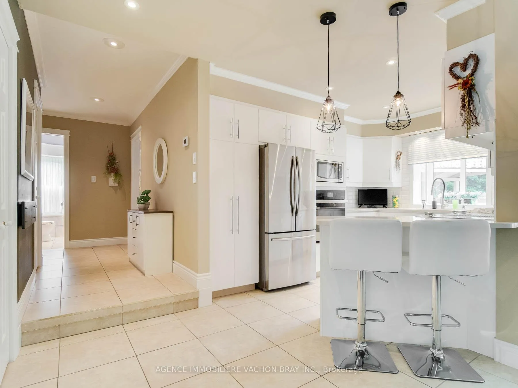 Photo 6 of 21050 Juniper Avenue, South Glengarry, South Glengarry (Lancaster) Twp — HOMEH