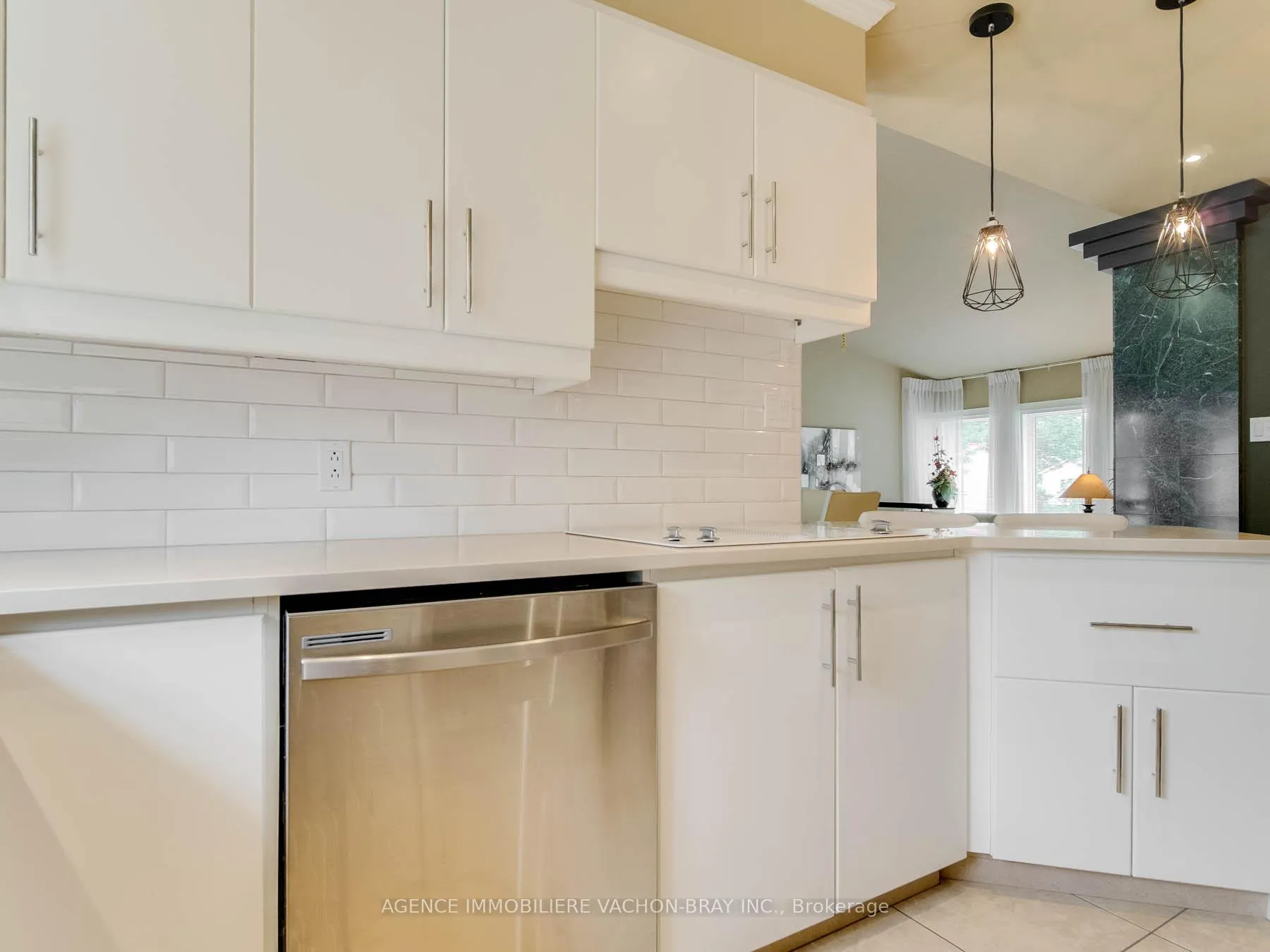 Photo 8 of 21050 Juniper Avenue, South Glengarry, South Glengarry (Lancaster) Twp — HOMEH