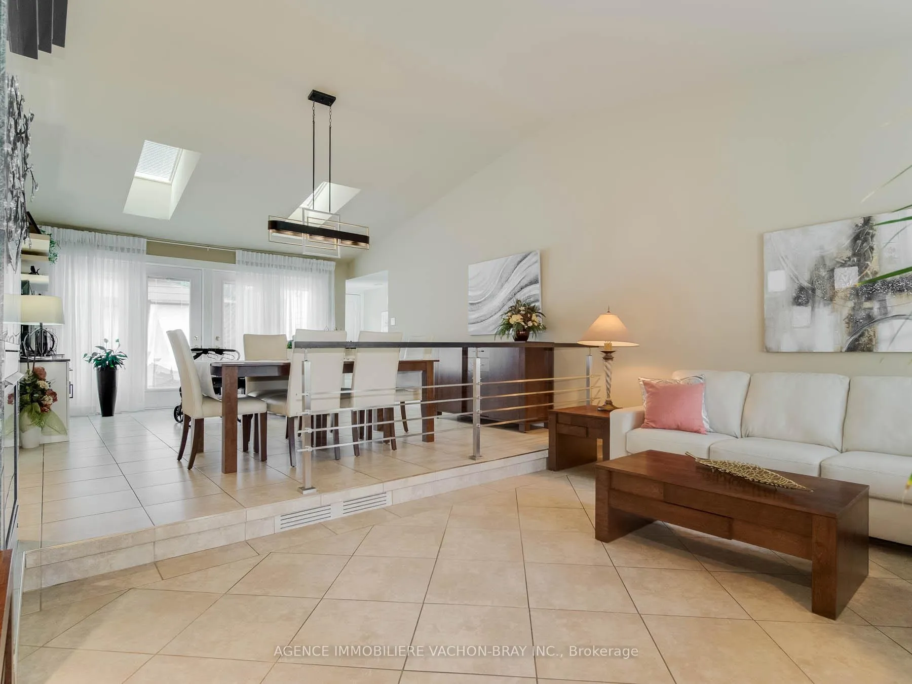 Photo 11 of 21050 Juniper Avenue, South Glengarry, South Glengarry (Lancaster) Twp — HOMEH