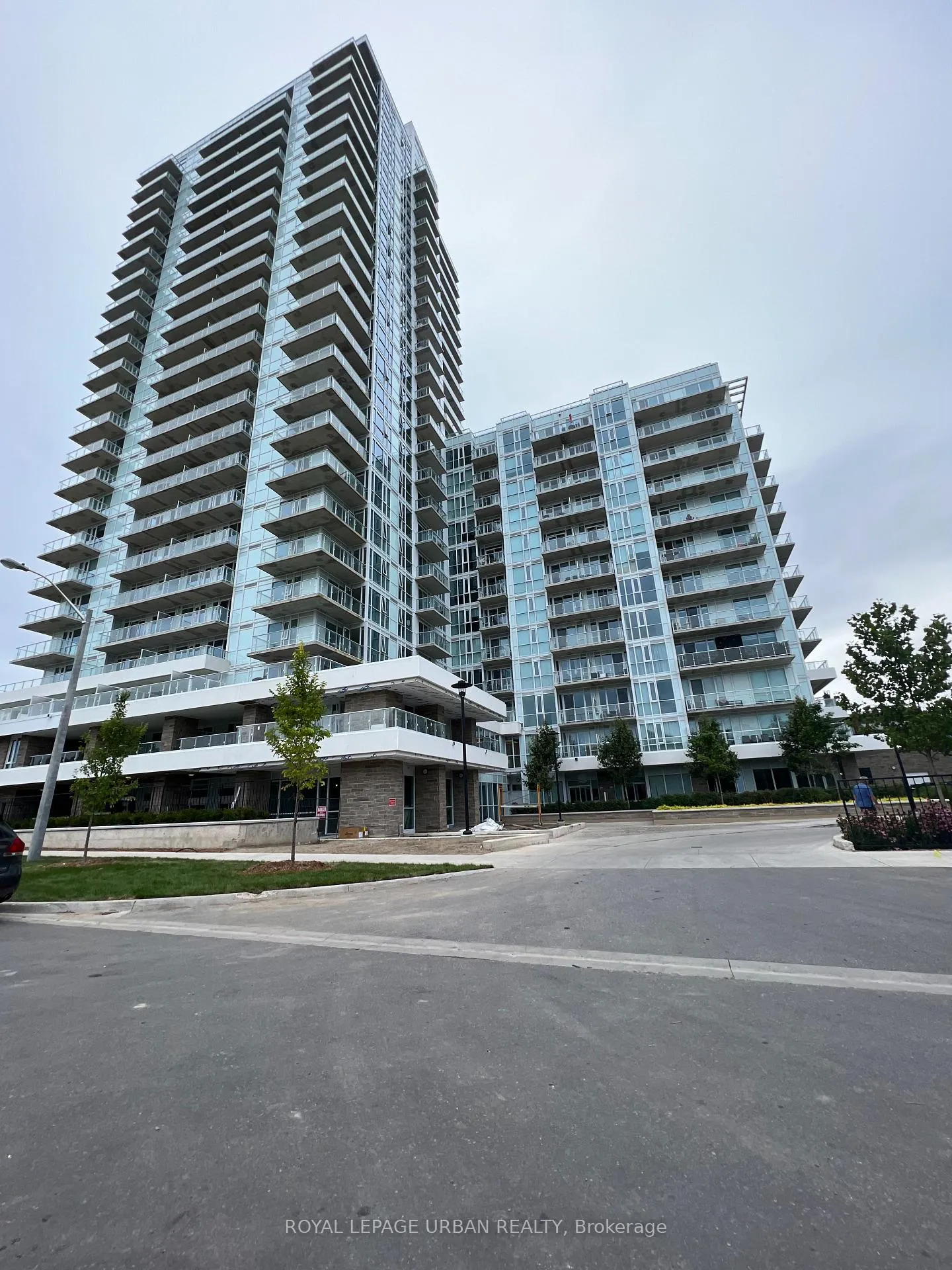 Front of Unit 1217, 10 Deerlick Court
