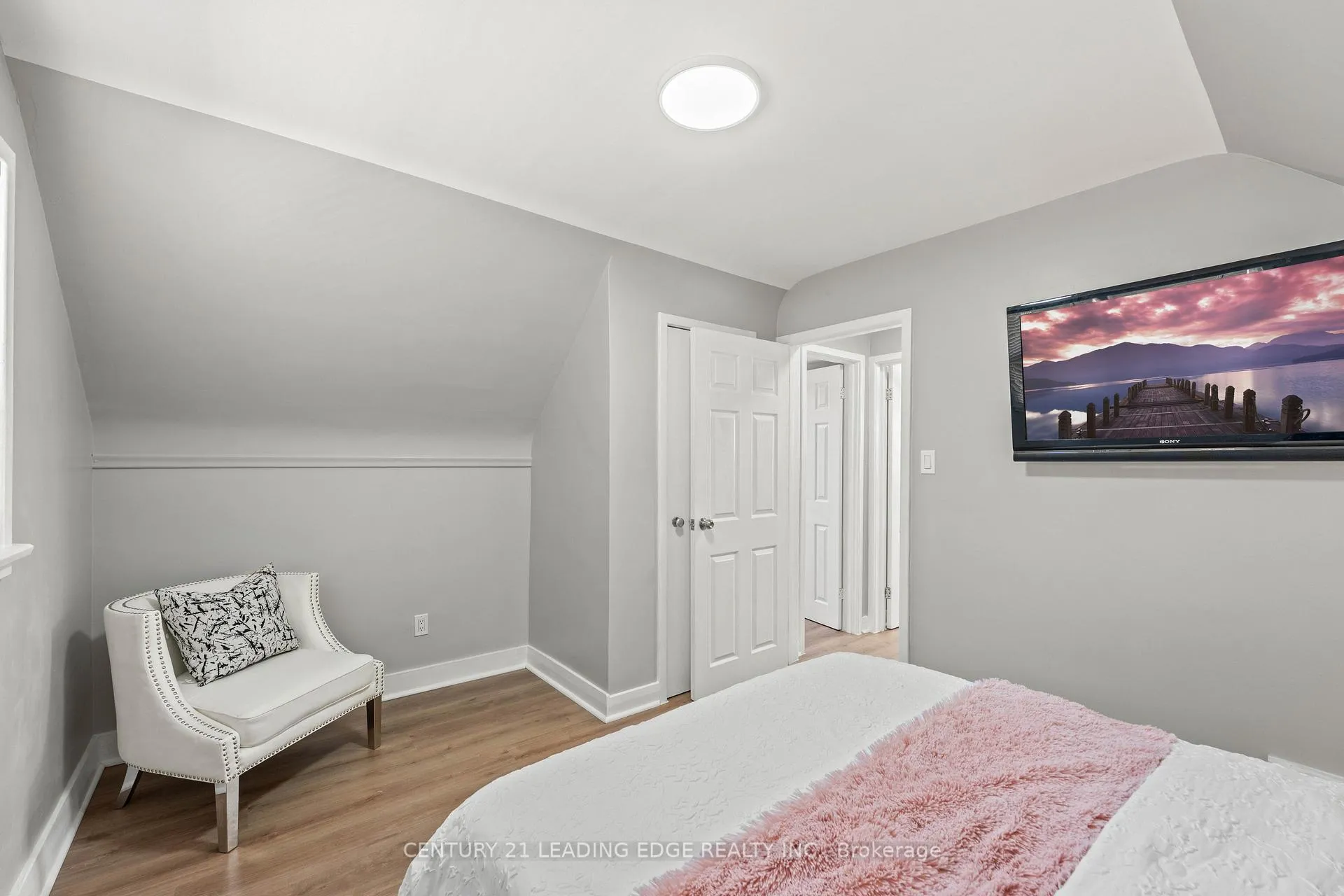 Photo 35 of 27 Chilcot Avenue, Etobicoke, Elms-Old Rexdale — HOMEH