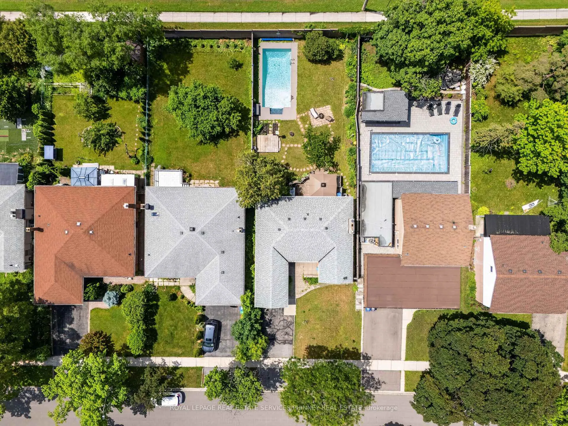 Photo 27 of 1379 Tyneburn Crescent, Mississauga, Applewood — HOMEH