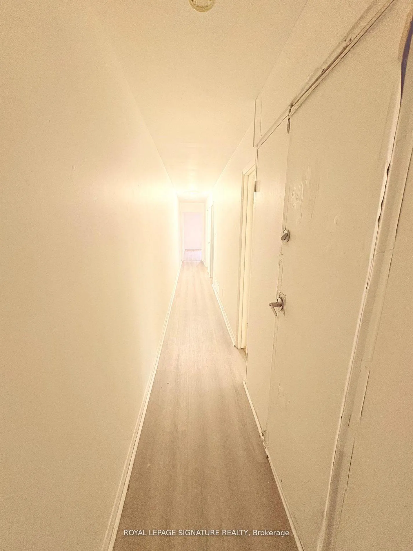 Photo 28 of 237 Pickering Street, Toronto, East End-Danforth — HOMEH