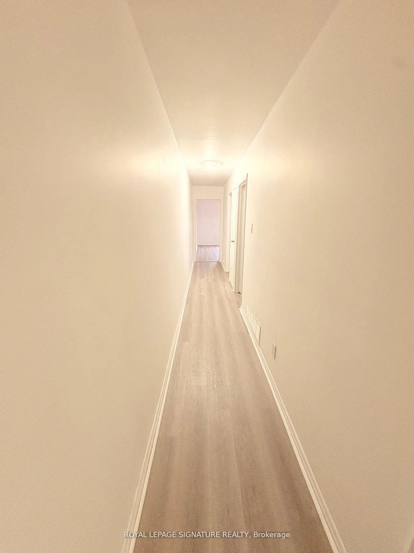 Photo 29 of 237 Pickering Street, Toronto, East End-Danforth — HOMEH