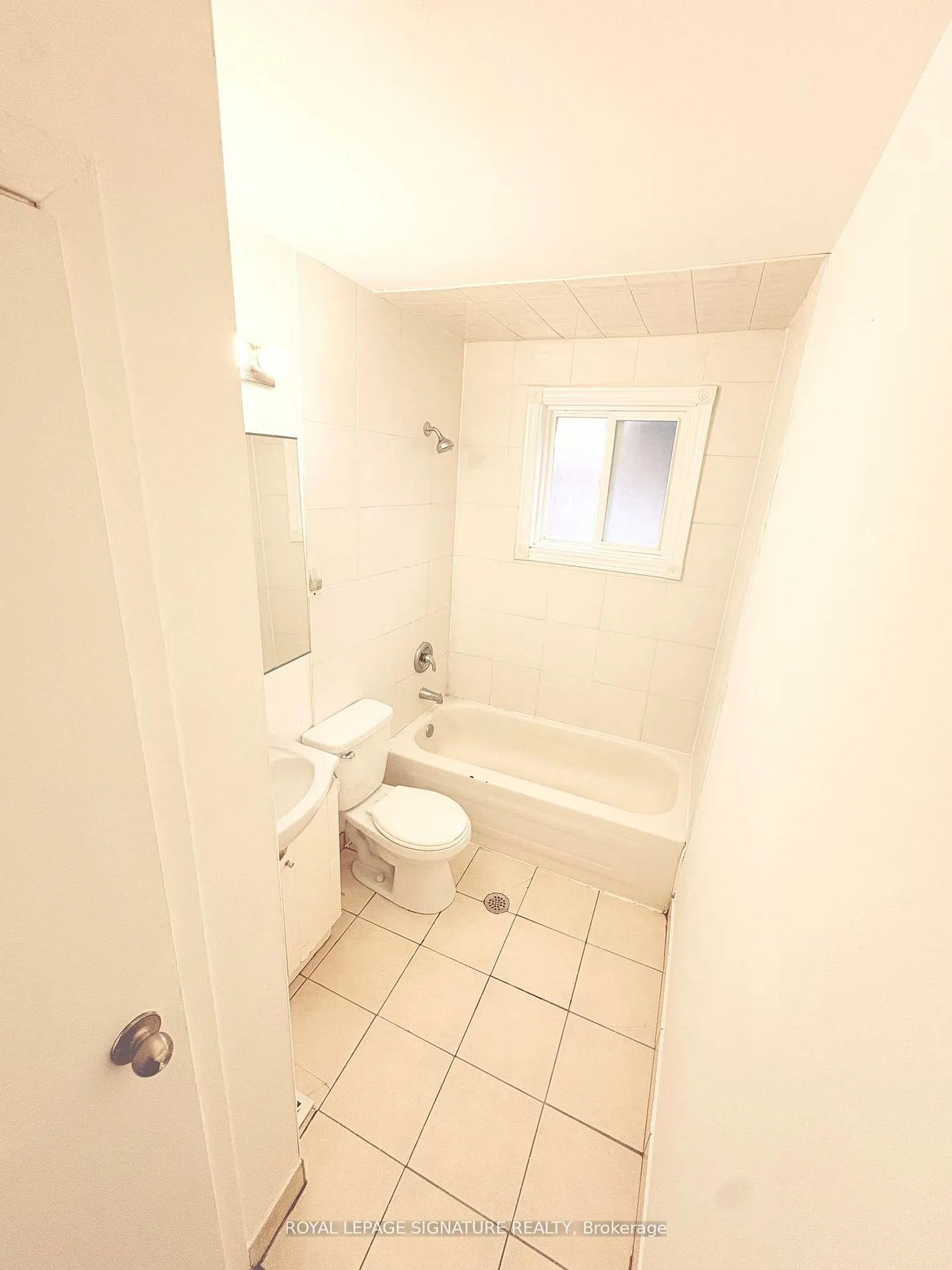 Photo 36 of 237 Pickering Street, Toronto, East End-Danforth — HOMEH