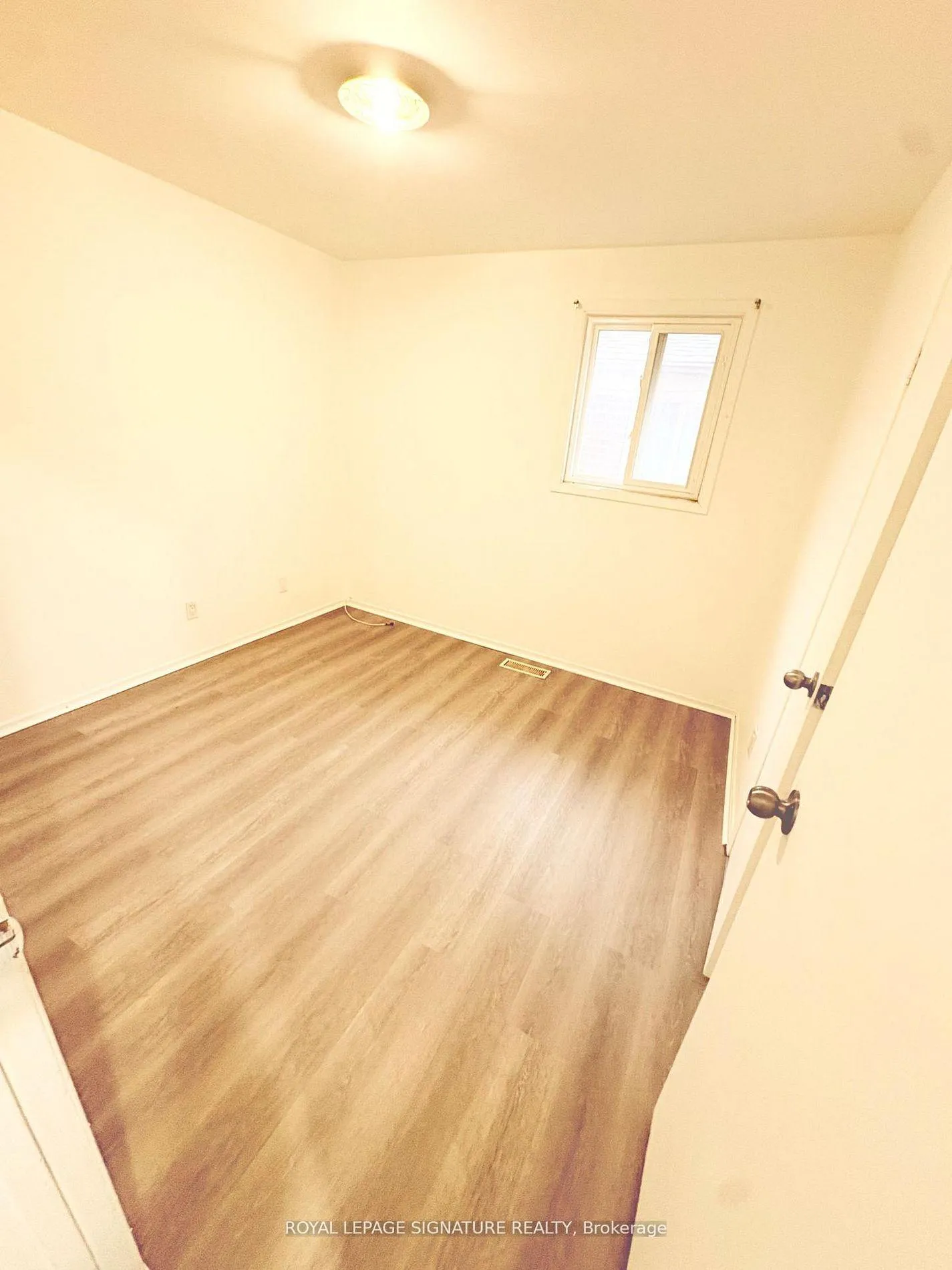 Photo 39 of 237 Pickering Street, Toronto, East End-Danforth — HOMEH