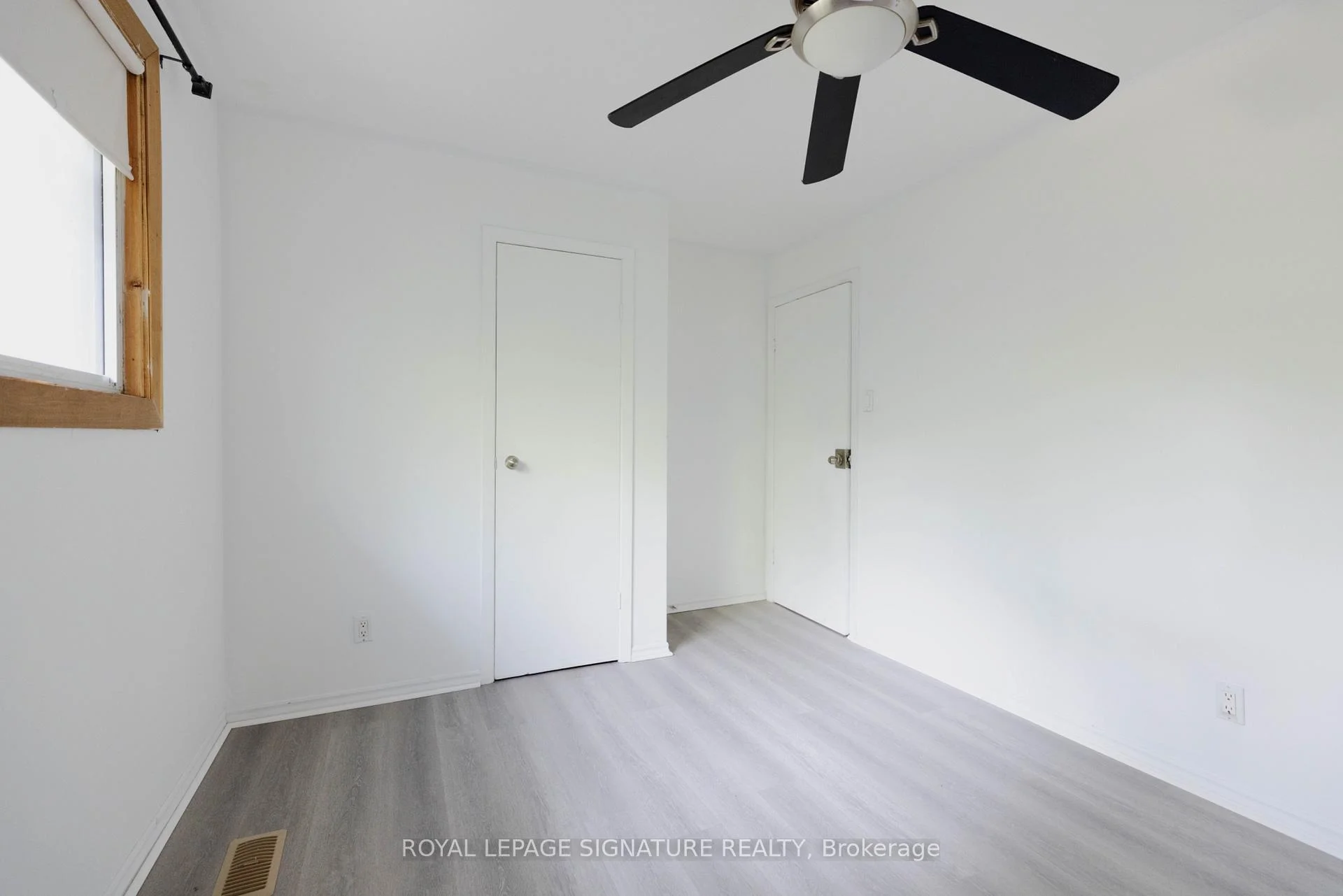 Photo 13 of 237 Pickering Street, Toronto, East End-Danforth — HOMEH