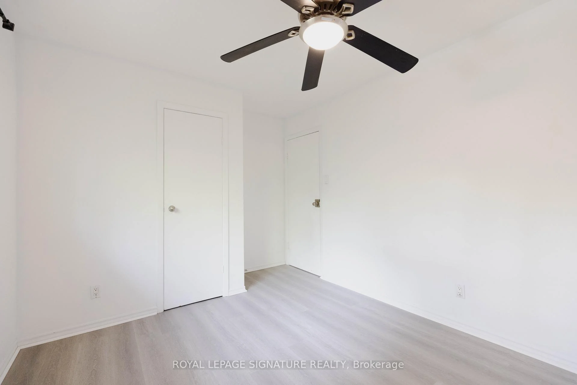 Photo 17 of 237 Pickering Street, Toronto, East End-Danforth — HOMEH