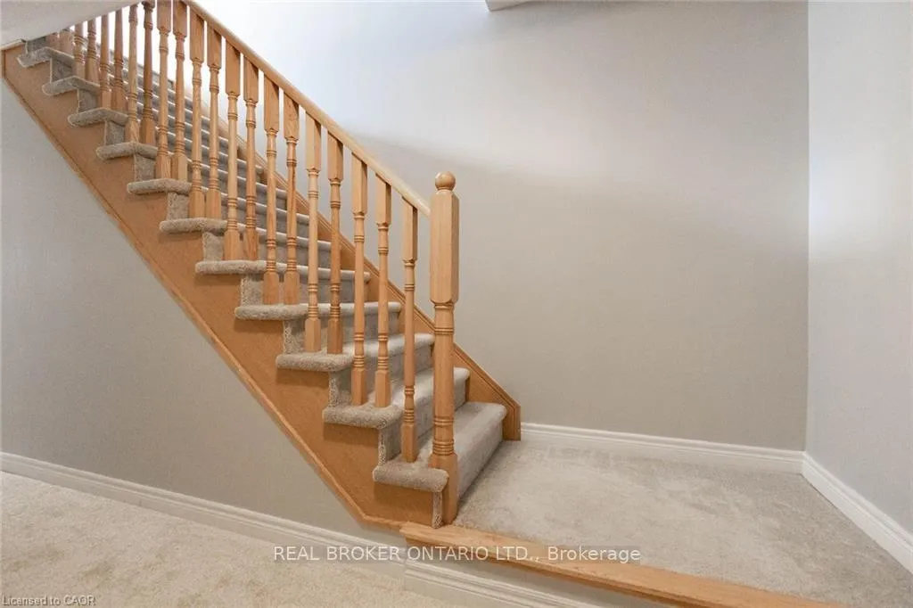 Photo 6 of Unit 31, 420 Linden Drive, Waterloo, Beechwood/University — HOMEH