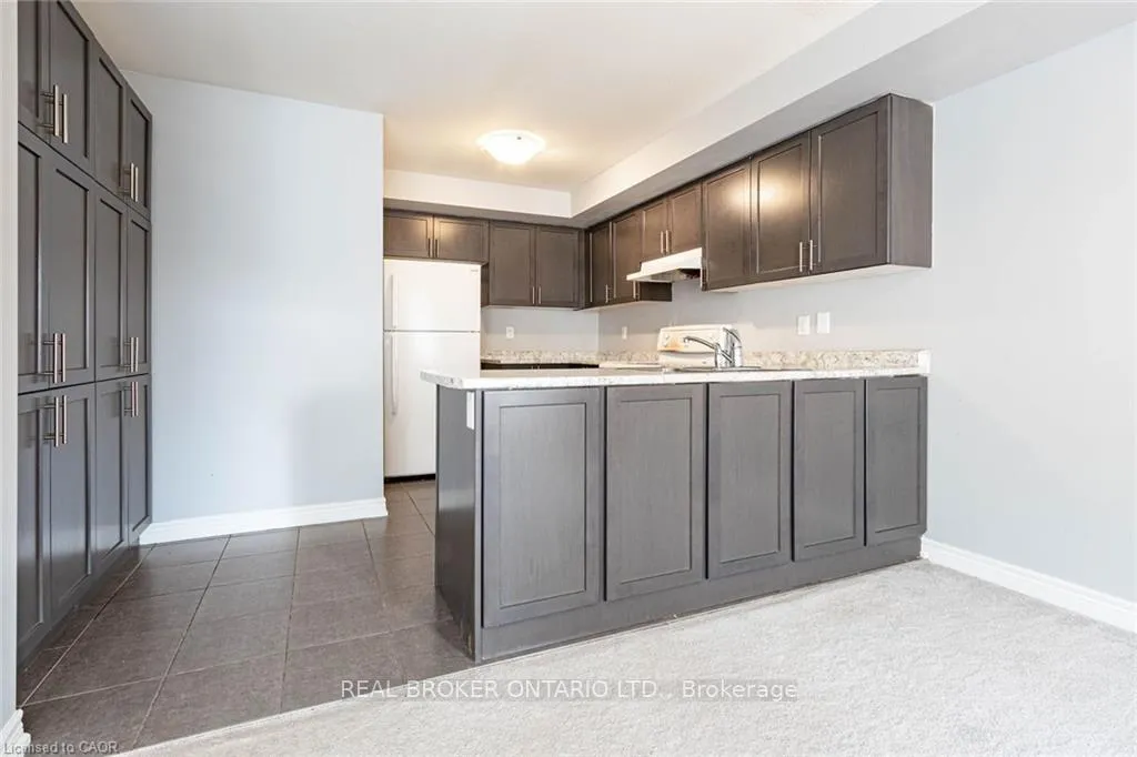 Photo 7 of Unit 31, 420 Linden Drive, Waterloo, Beechwood/University — HOMEH
