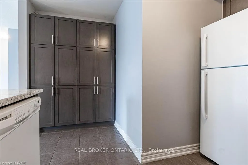 Photo 11 of Unit 31, 420 Linden Drive, Waterloo, Beechwood/University — HOMEH