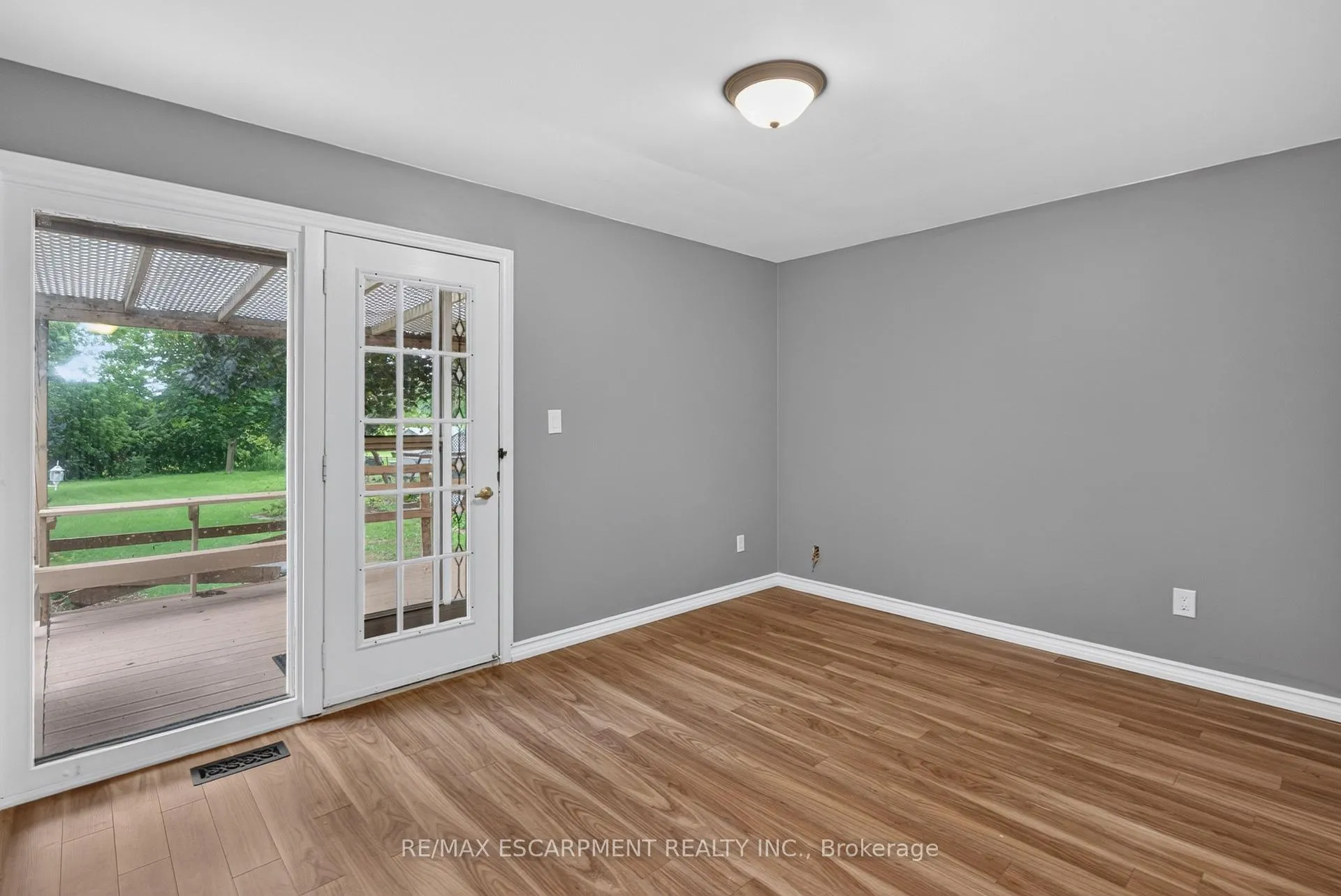 Photo 10 of Unit 1- UPPER, 294 Jones Road, Hamilton, Fruitland — HOMEH