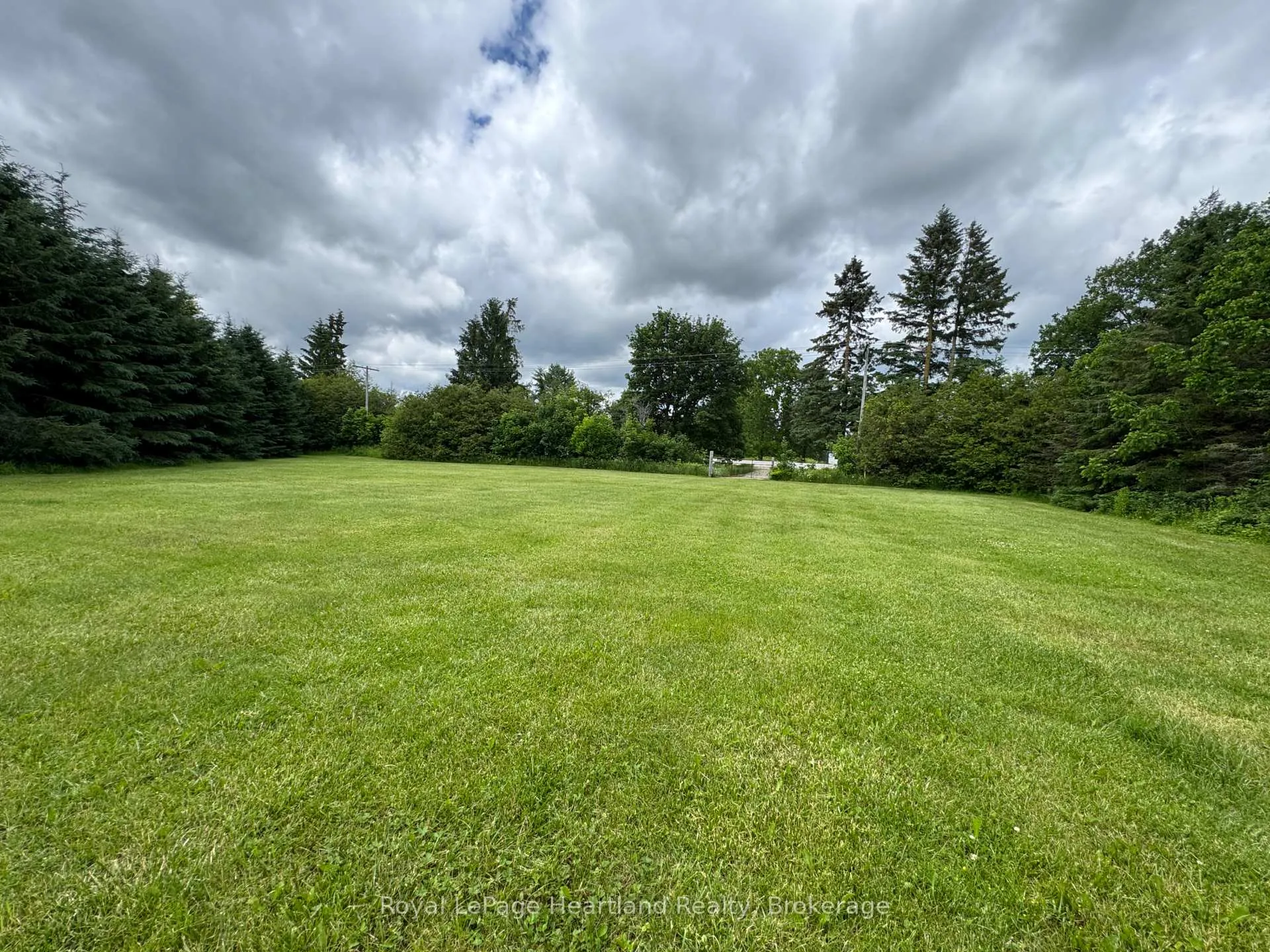 Photo 5 of 1018 Harriston Road, Howick — HOMEH