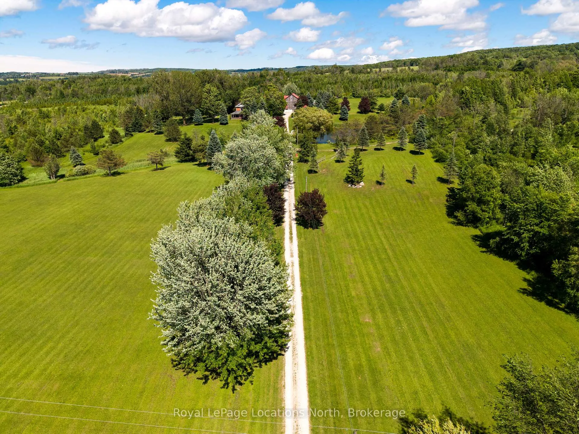Photo 57 of 415799 10th Line, Blue Mountains — HOMEH