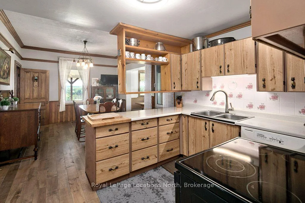 Photo 82 of 415799 10th Line, Blue Mountains — HOMEH