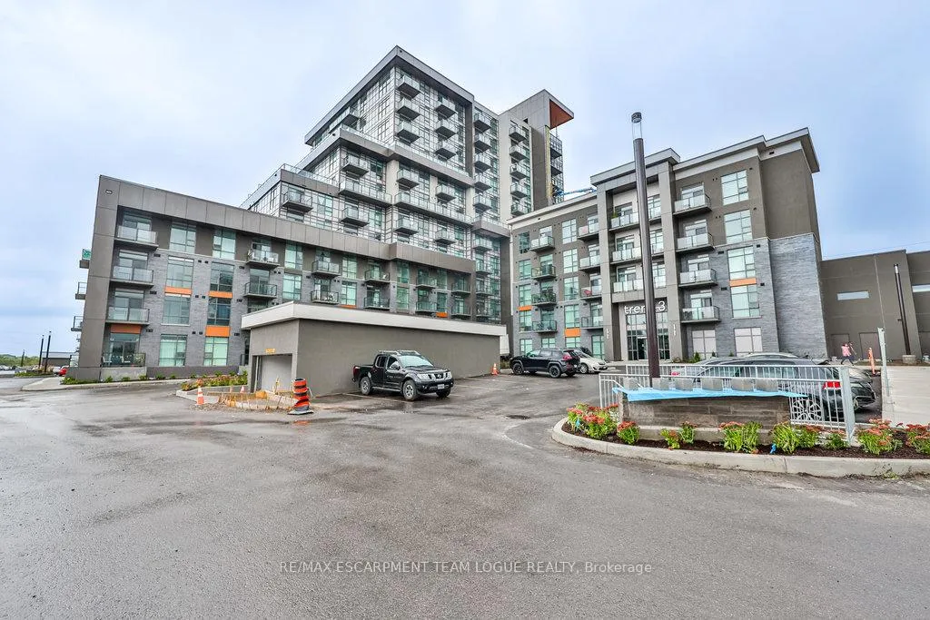 Photo 3 of Unit 813, 470 Dundas Street E, Hamilton, Waterdown — HOMEH
