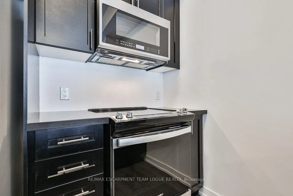Photo 21 of Unit 813, 470 Dundas Street E, Hamilton, Waterdown — HOMEH