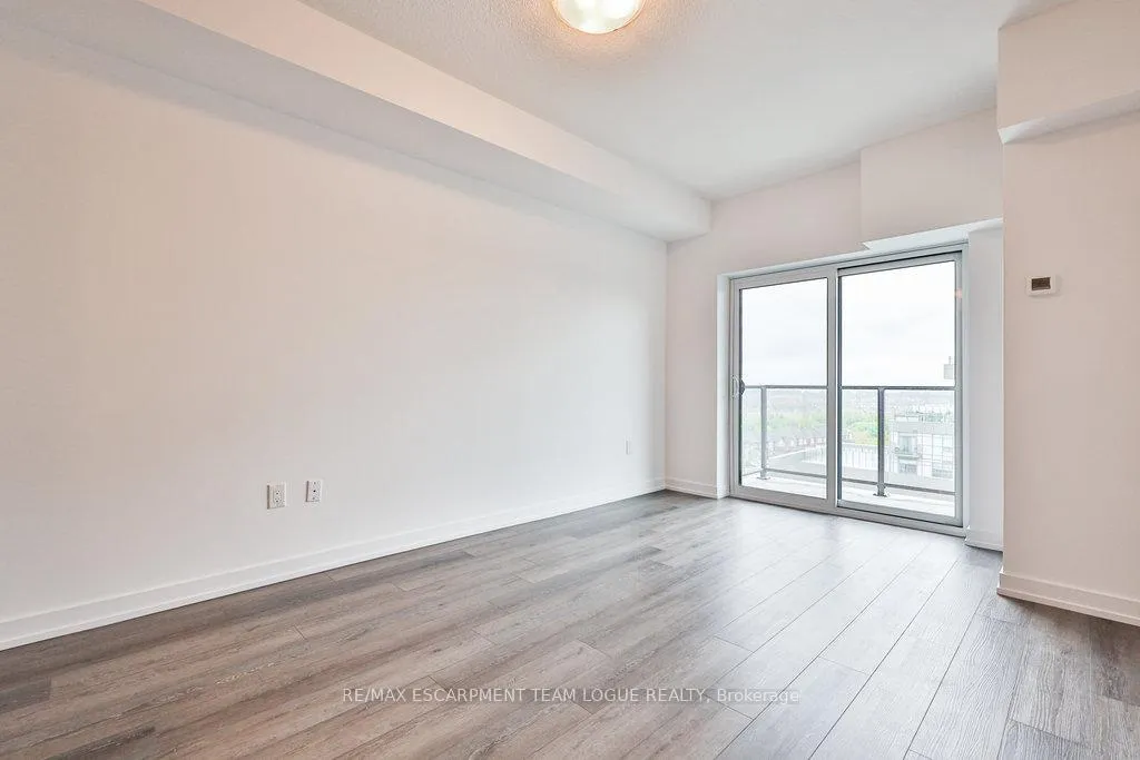 Photo 23 of Unit 813, 470 Dundas Street E, Hamilton, Waterdown — HOMEH