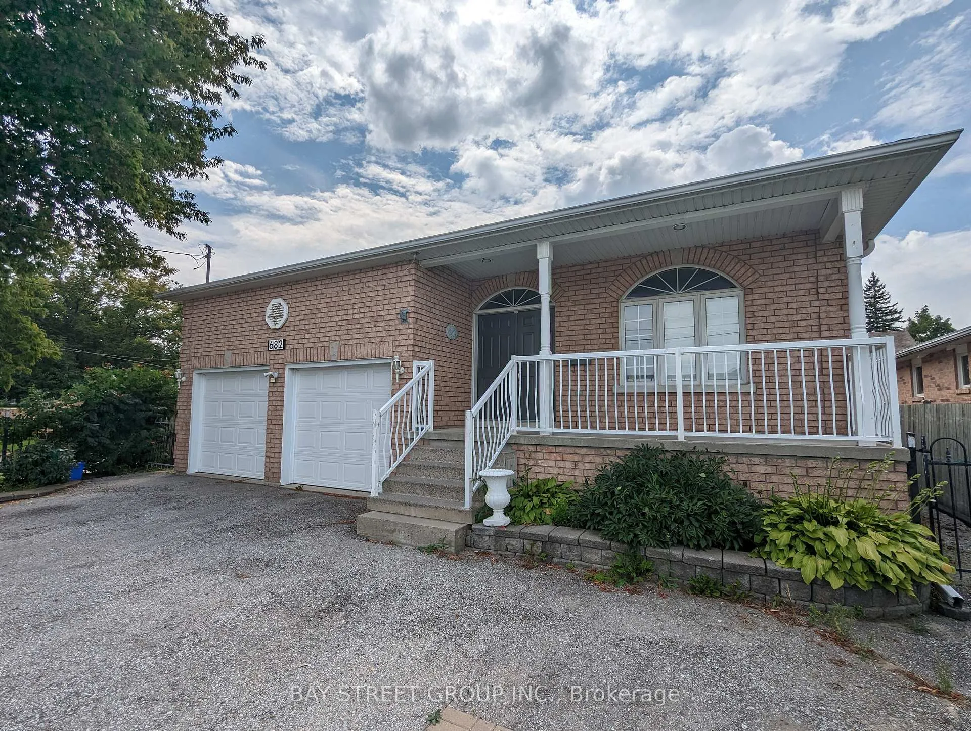 Front of Unit Lower, 682 The Queensway Road S