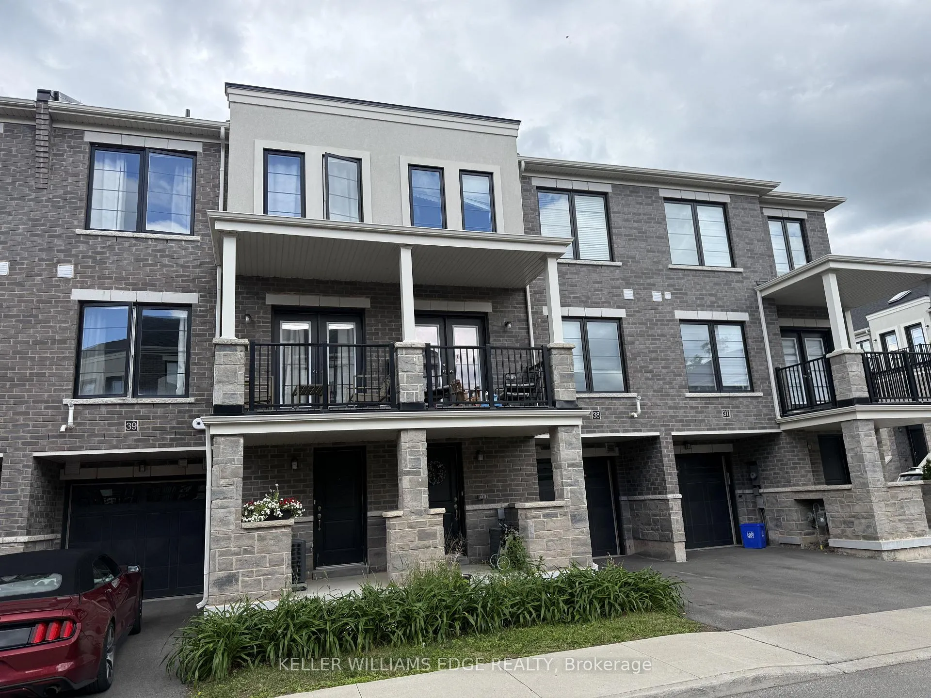 Photo 3 of Unit 38, 383 Dundas Street E, Hamilton, Waterdown — HOMEH