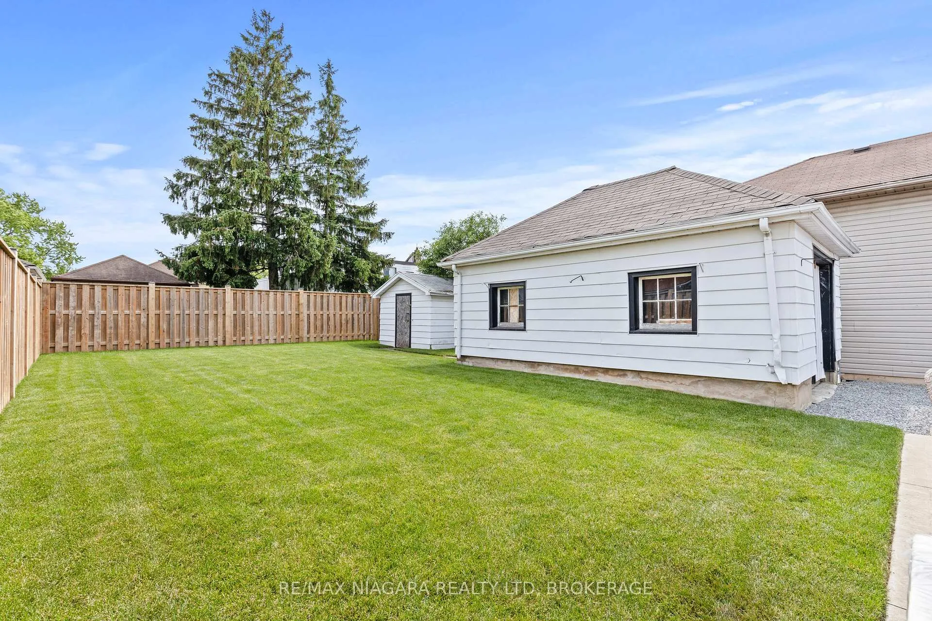 Photo 3 of 47 Sullivan Avenue, Thorold, Thorold Downtown — HOMEH