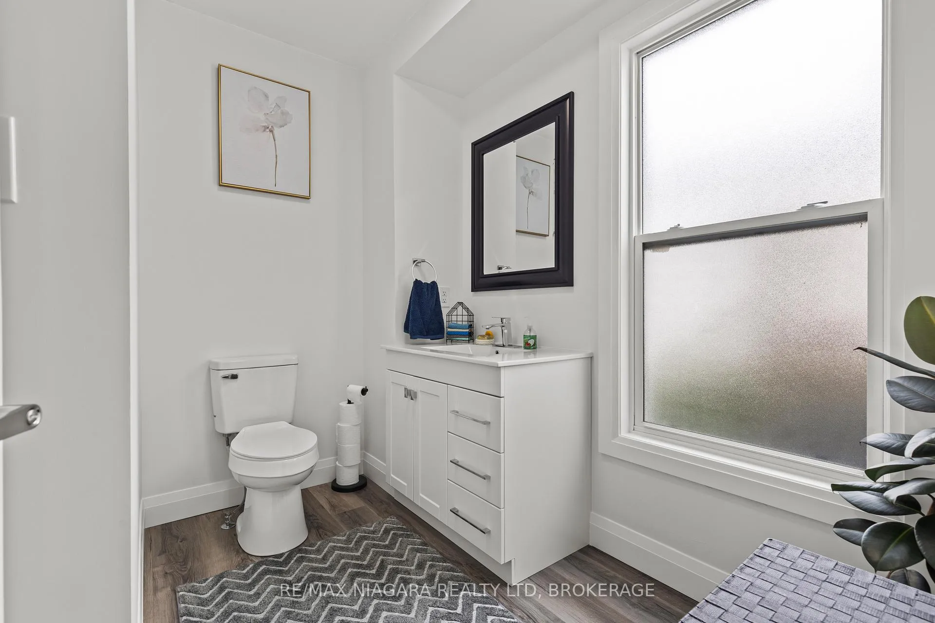 Photo 23 of 47 Sullivan Avenue, Thorold, Thorold Downtown — HOMEH