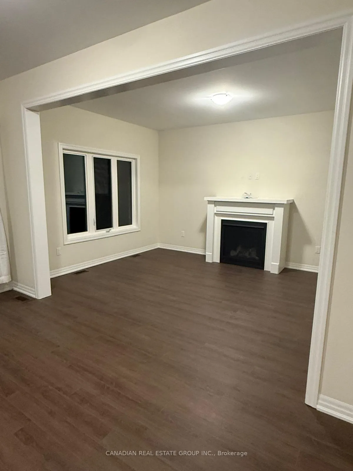 Photo 4 of 26 Donald Ingram Crescent, Georgina, Keswick North — HOMEH