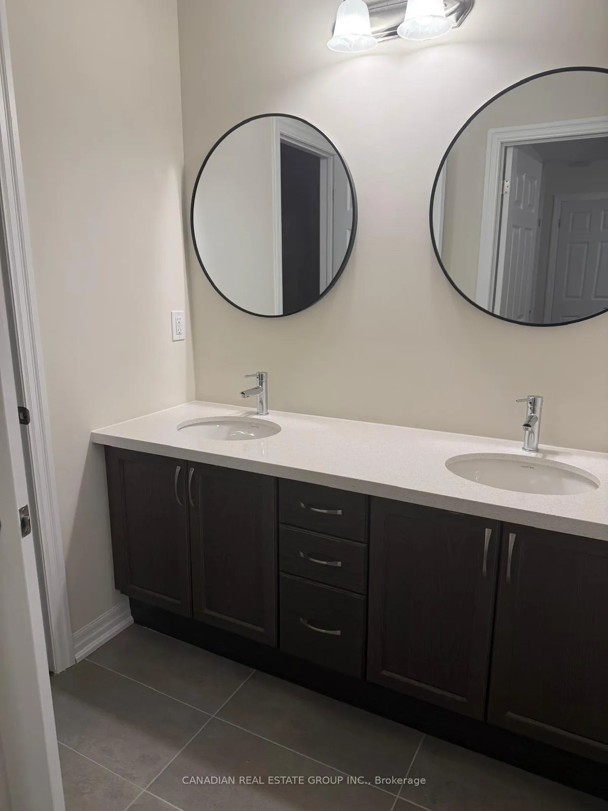 Photo 12 of 26 Donald Ingram Crescent, Georgina, Keswick North — HOMEH