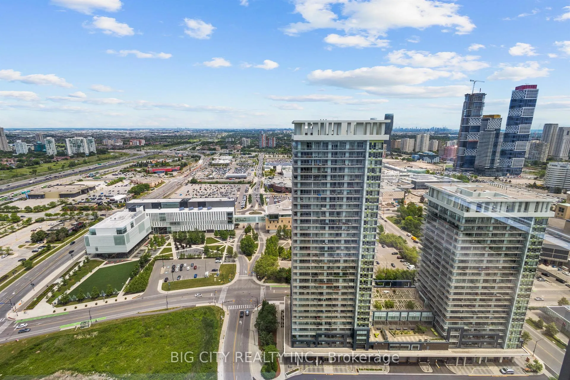 Photo 23 of Unit 3304, 395 Square One Drive, Mississauga, City Centre — HOMEH