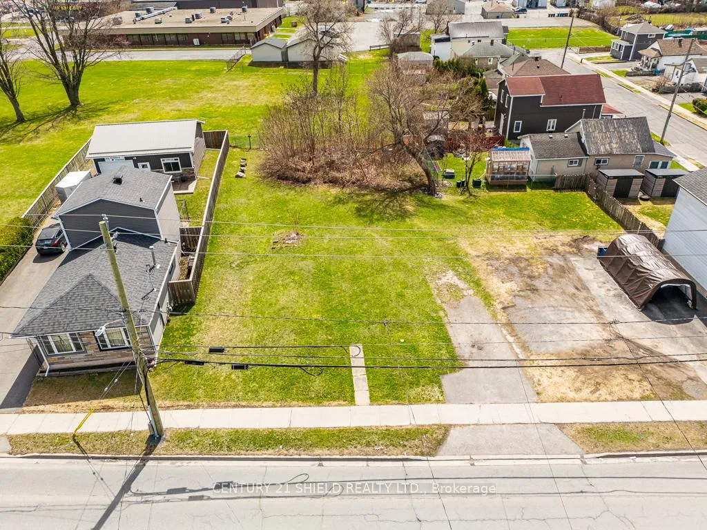 Photo of 20 Eleventh Street W
