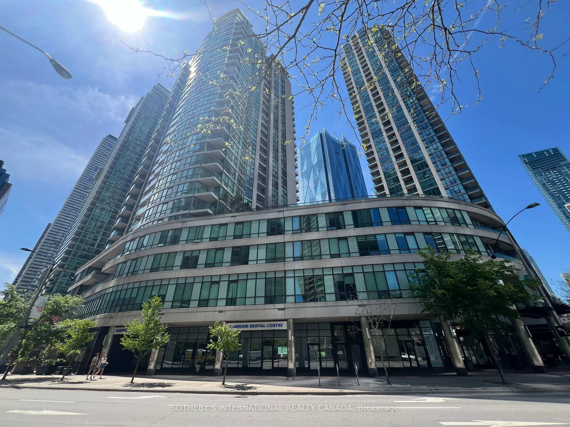 Photo 3 of Unit 2310, 12 Yonge Street, Toronto, Waterfront Communities — HOMEH
