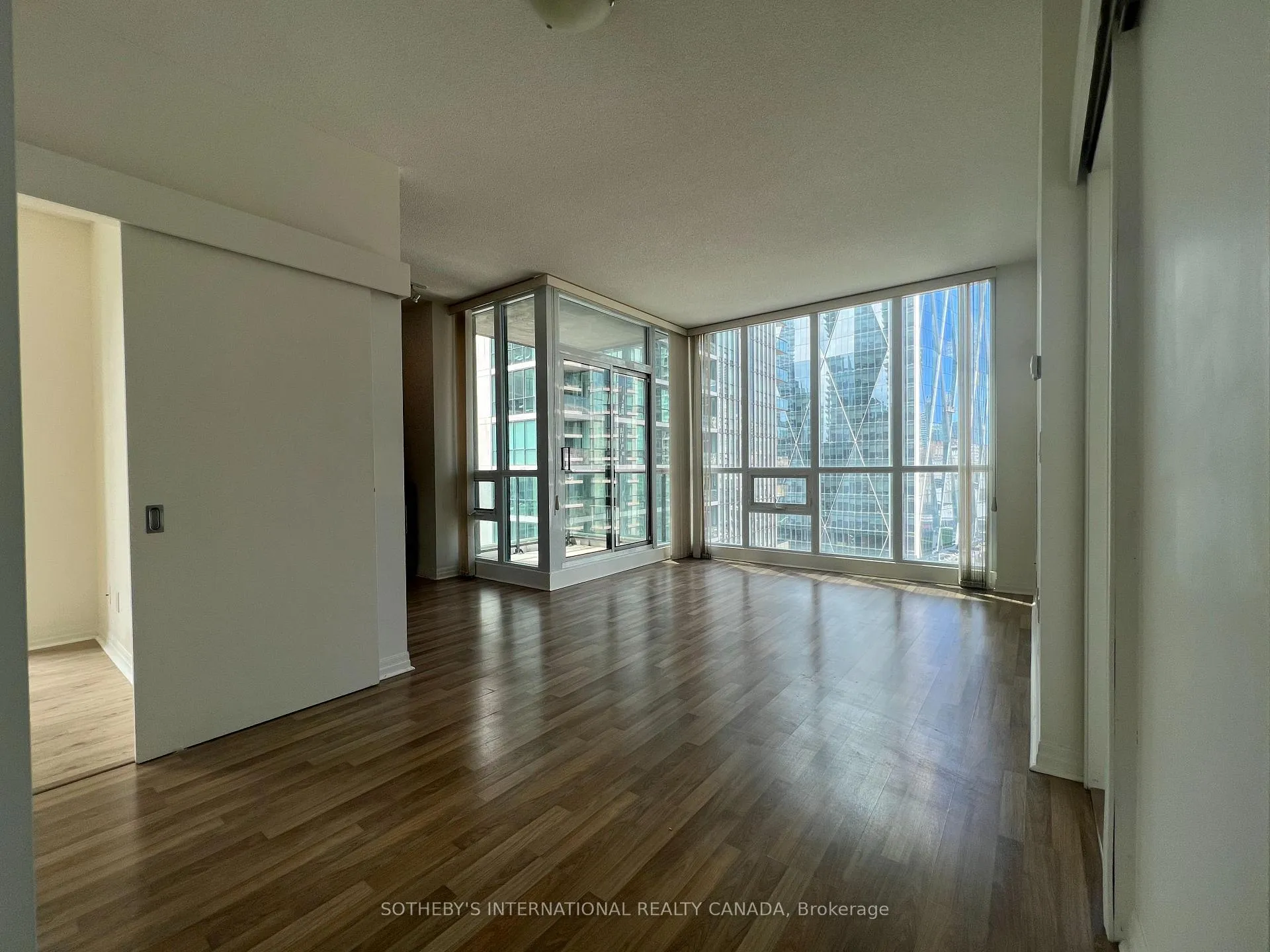 Photo 11 of Unit 2310, 12 Yonge Street, Toronto, Waterfront Communities — HOMEH