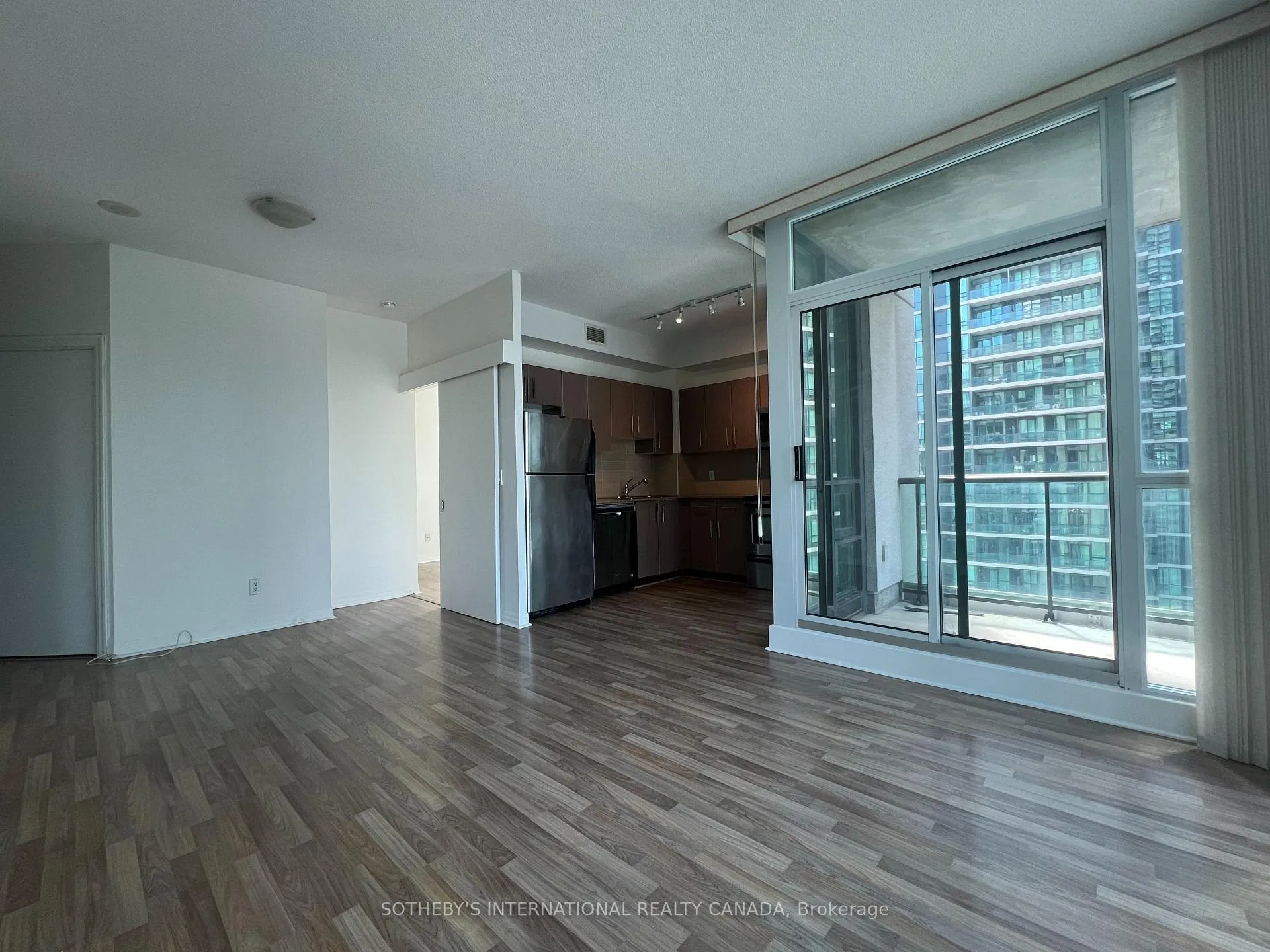 Photo 13 of Unit 2310, 12 Yonge Street, Toronto, Waterfront Communities — HOMEH