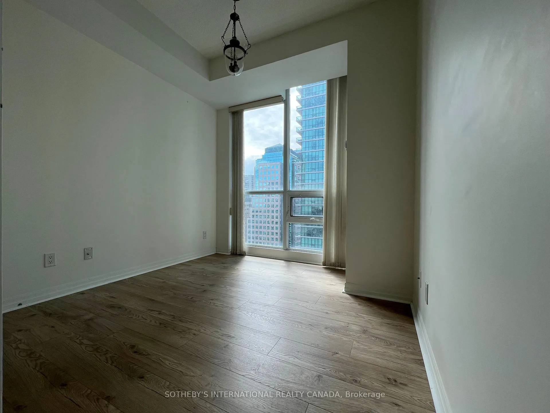 Photo 18 of Unit 2310, 12 Yonge Street, Toronto, Waterfront Communities — HOMEH