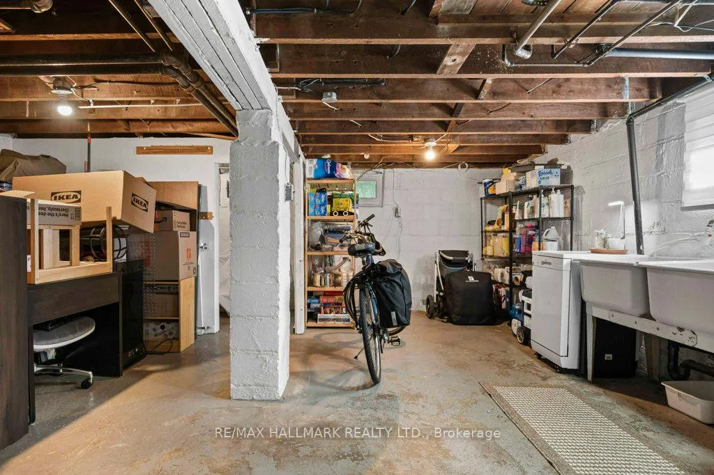 Photo 16 of 34 Gloucester Grove, Toronto, Humewood-Cedarvale — HOMEH